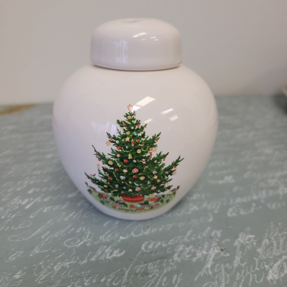 Pfaltzgraff Christmas Heritage Potpourri Jar Ginger Jar Bud Vase‎ 4" Tall
